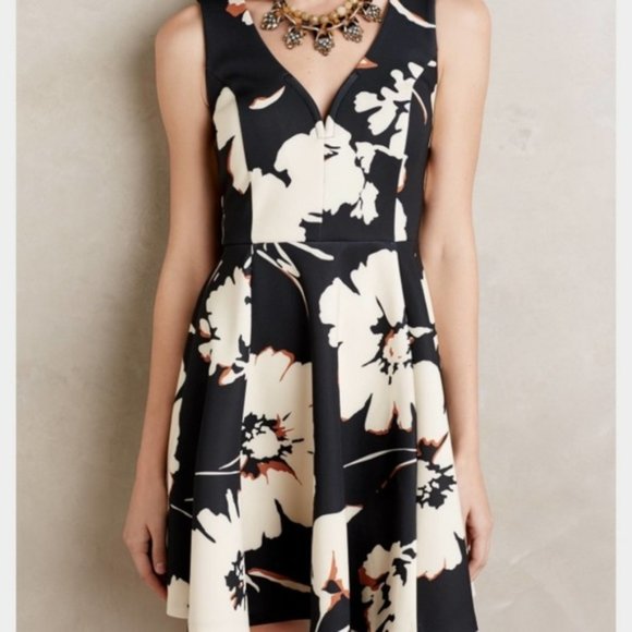 Anthropologie Maeve Amory floral motif dress.  SZ 0 - Picture 4 of 4